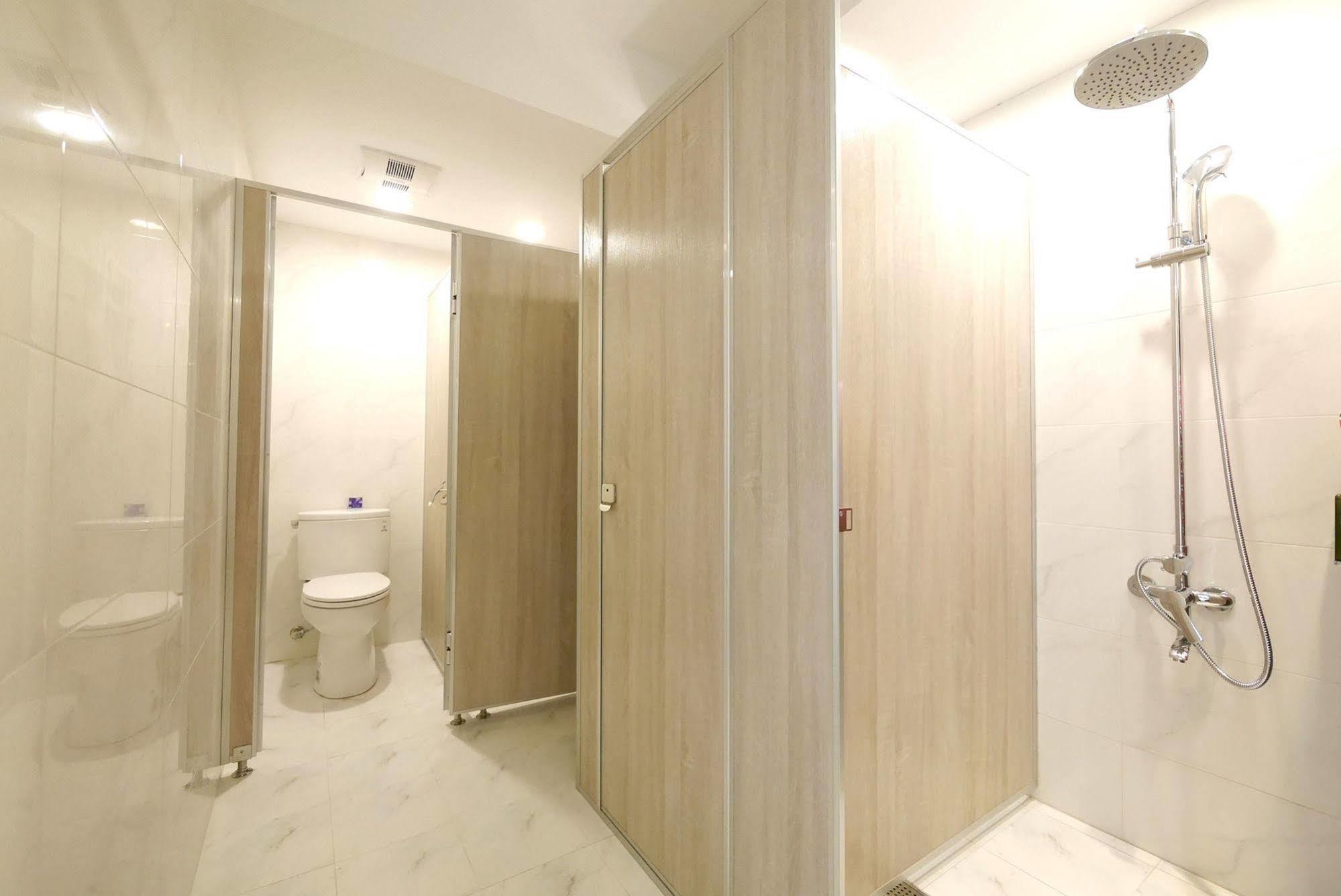 Shin Sei Bashi Hotel Taichung Exterior foto